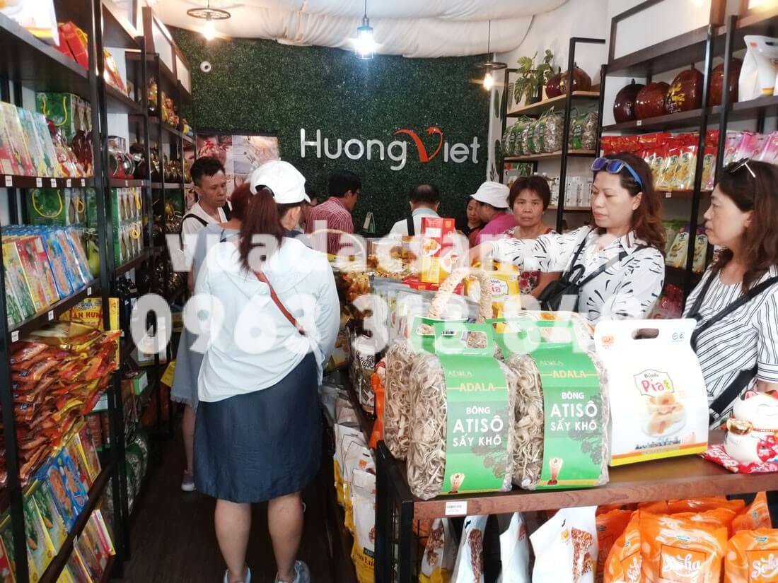 cửa hàng bánh Pía đường Lê Văn Sỹ